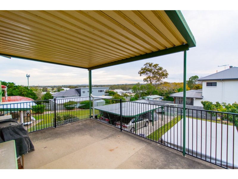 63 Nash Street, Sandgate QLD 4017