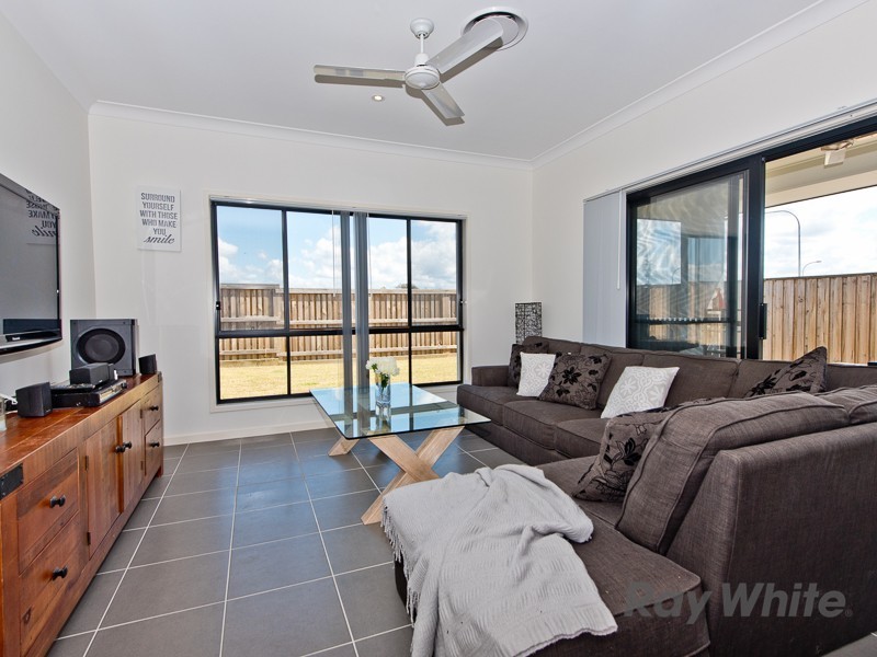 27 Matthew Court, Griffin QLD 4503