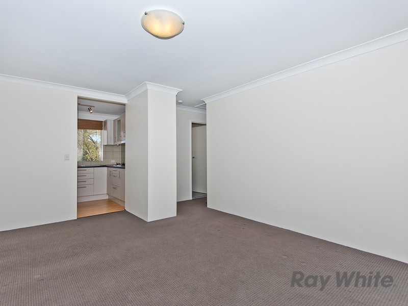 4/8 Zenith Avenue, Chermside QLD 4032