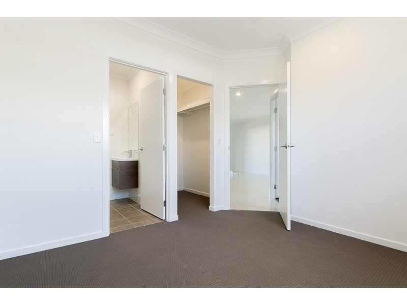 1/68 Gillies Street, Zillmere QLD 4034