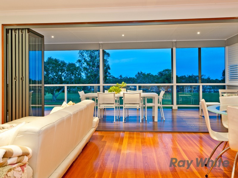 61 O’Quinn Street, Nudgee Beach QLD 4014