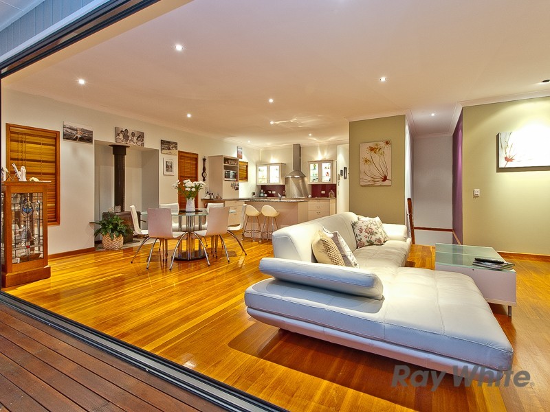 61 O’Quinn Street, Nudgee Beach QLD 4014