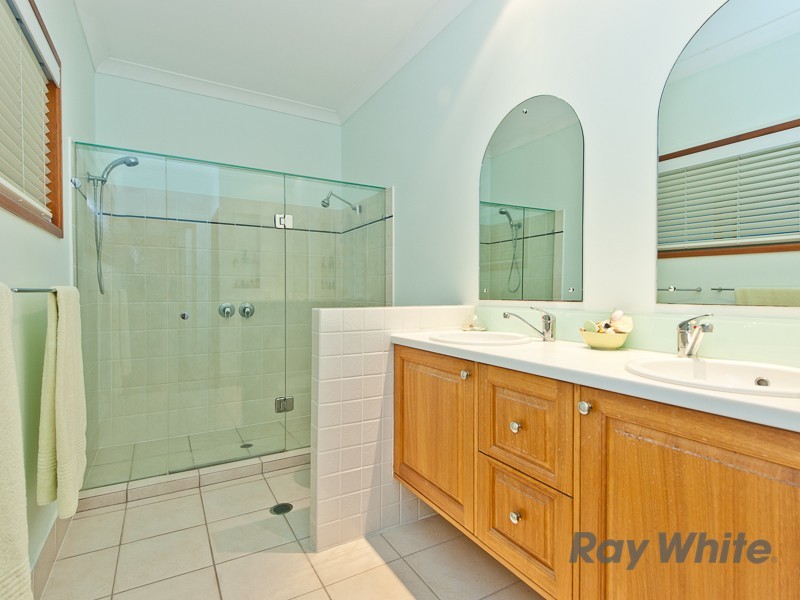 61 O’Quinn Street, Nudgee Beach QLD 4014