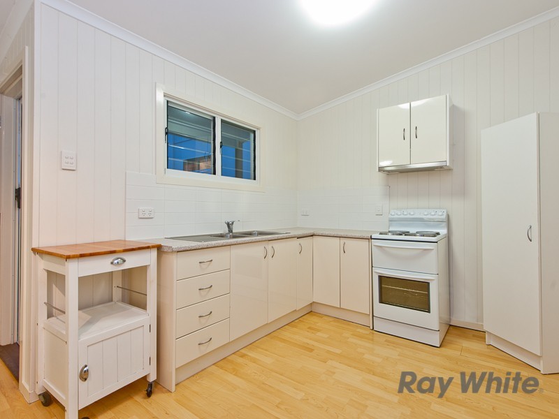 61 O’Quinn Street, Nudgee Beach QLD 4014