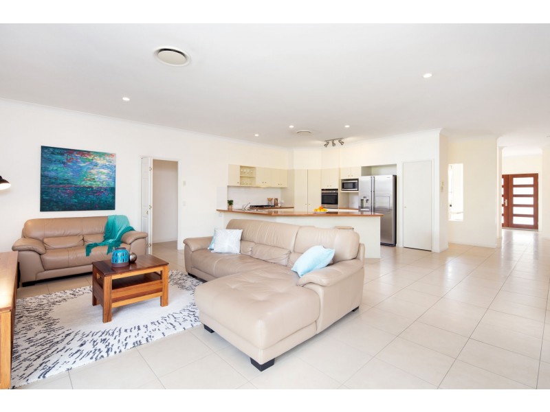 14 Sommerville Place, Chermside West QLD 4032