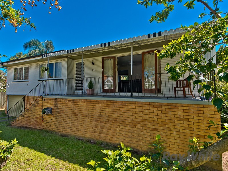 24 Millcan Street, Wavell Heights QLD 4012