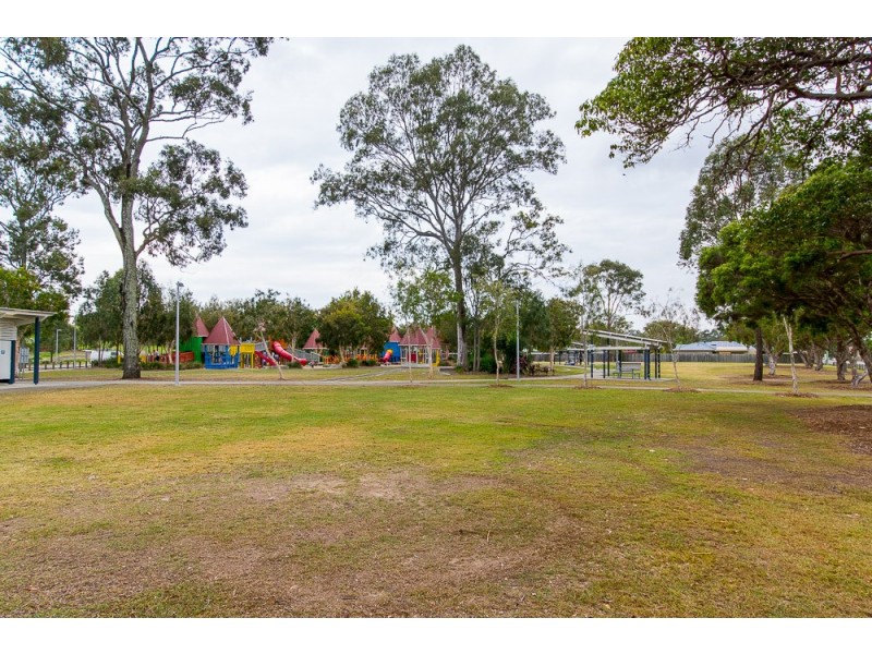 52 Caribou Crescent, Fitzgibbon QLD 4018