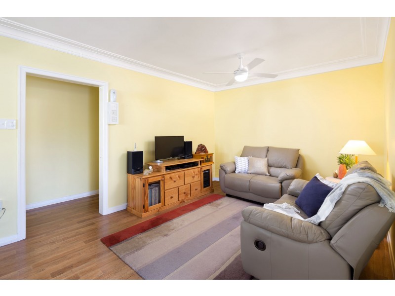 16 Ellerdale Street, Aspley QLD 4034