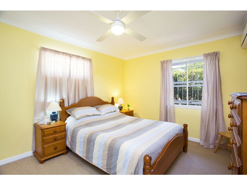 16 Ellerdale Street, Aspley QLD 4034