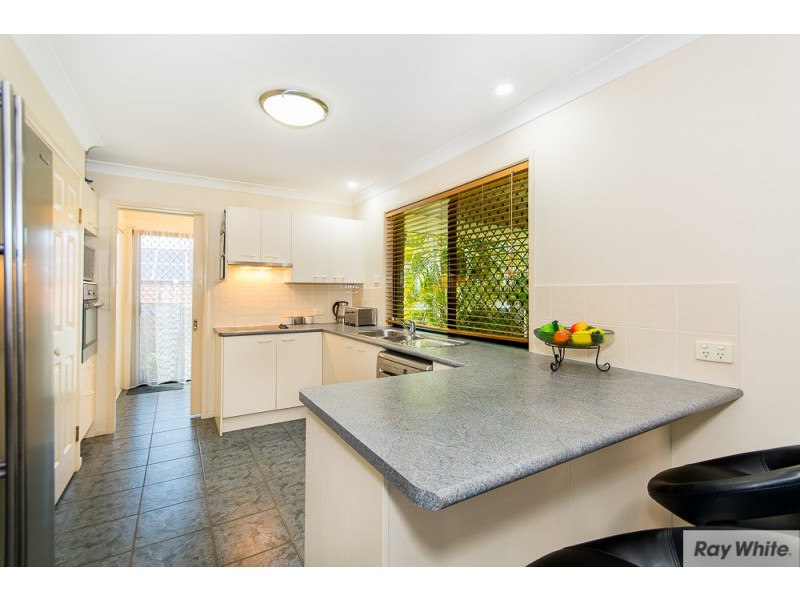 6 Tayla Close, Bridgeman Downs QLD 4035