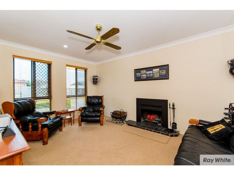 6 Tayla Close, Bridgeman Downs QLD 4035