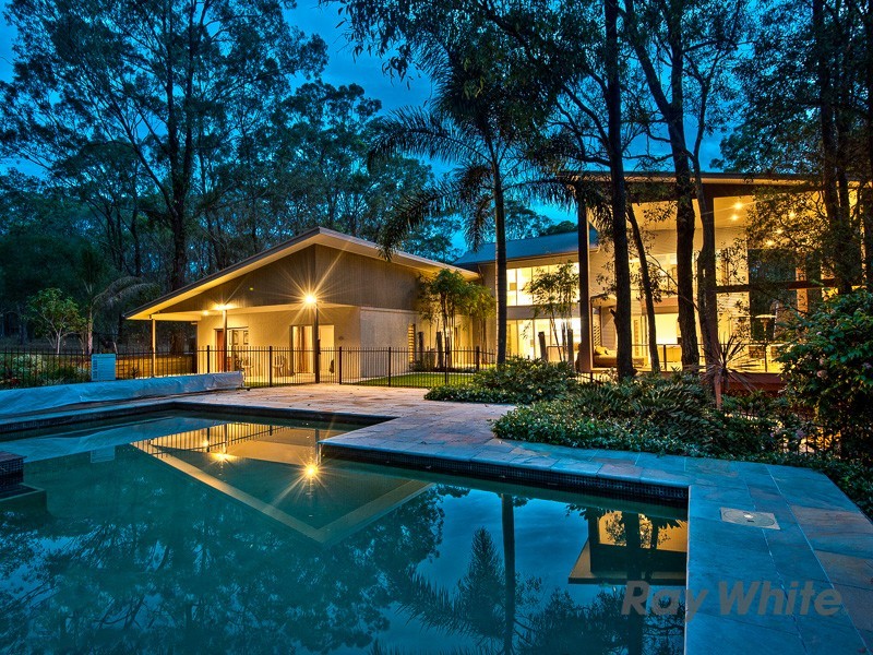 73 Neville Road, Bridgeman Downs QLD 4035