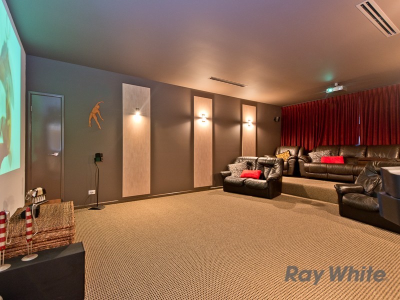 73 Neville Road, Bridgeman Downs QLD 4035