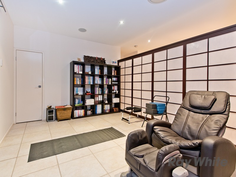 73 Neville Road, Bridgeman Downs QLD 4035