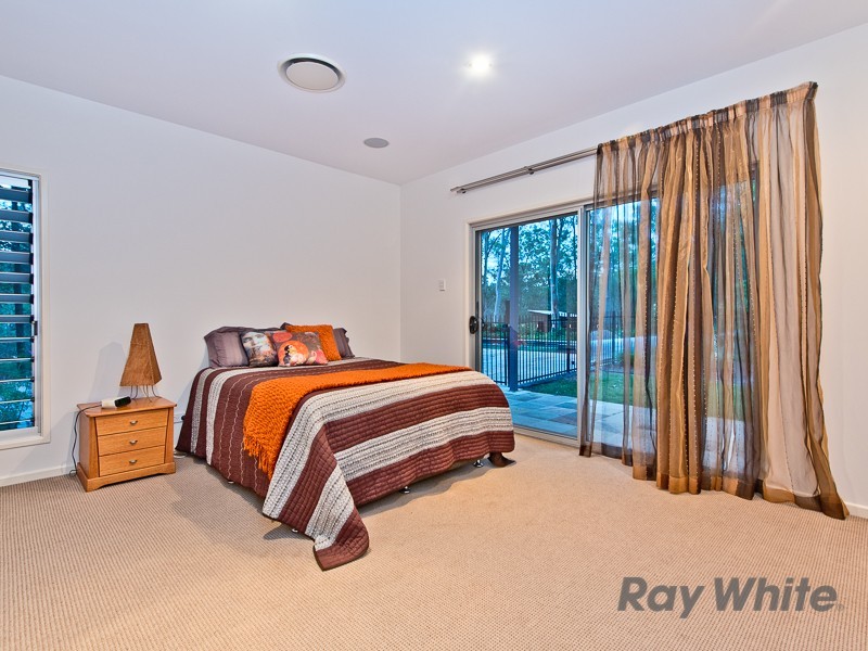 73 Neville Road, Bridgeman Downs QLD 4035