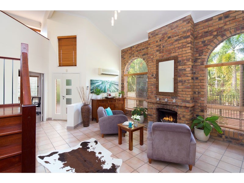 8 Seagal Court, Bridgeman Downs QLD 4035