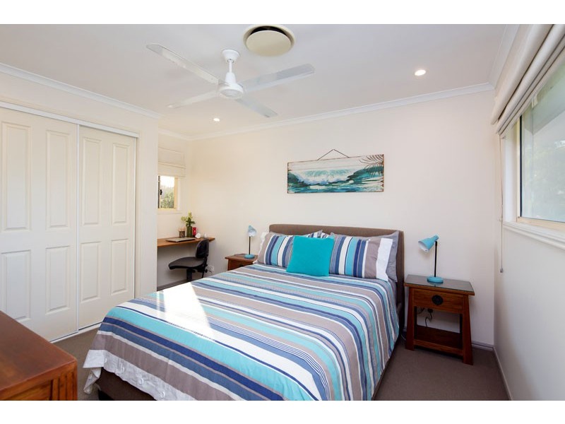 8 Seagal Court, Bridgeman Downs QLD 4035