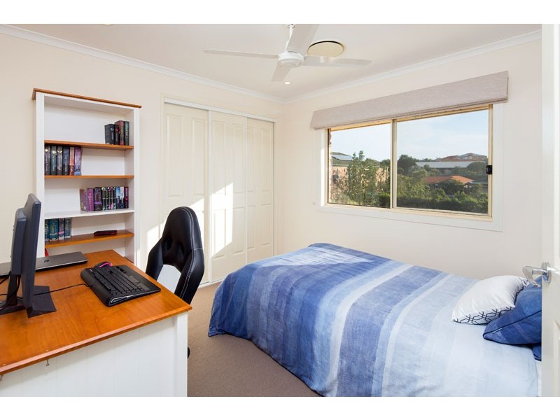 8 Seagal Court, Bridgeman Downs QLD 4035