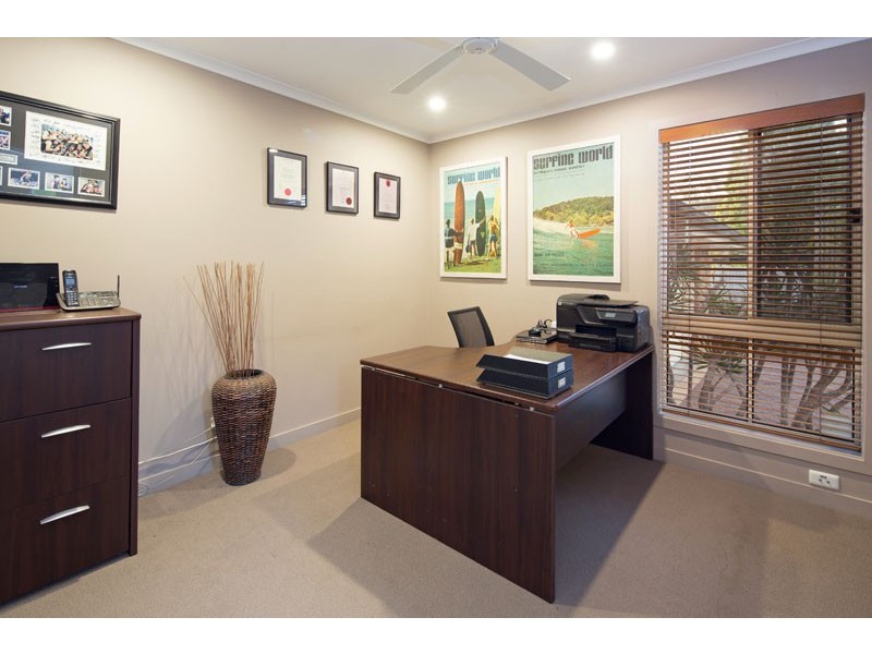 8 Seagal Court, Bridgeman Downs QLD 4035