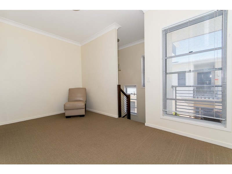 8/415-417 Scarborough Road, Scarborough QLD 4020