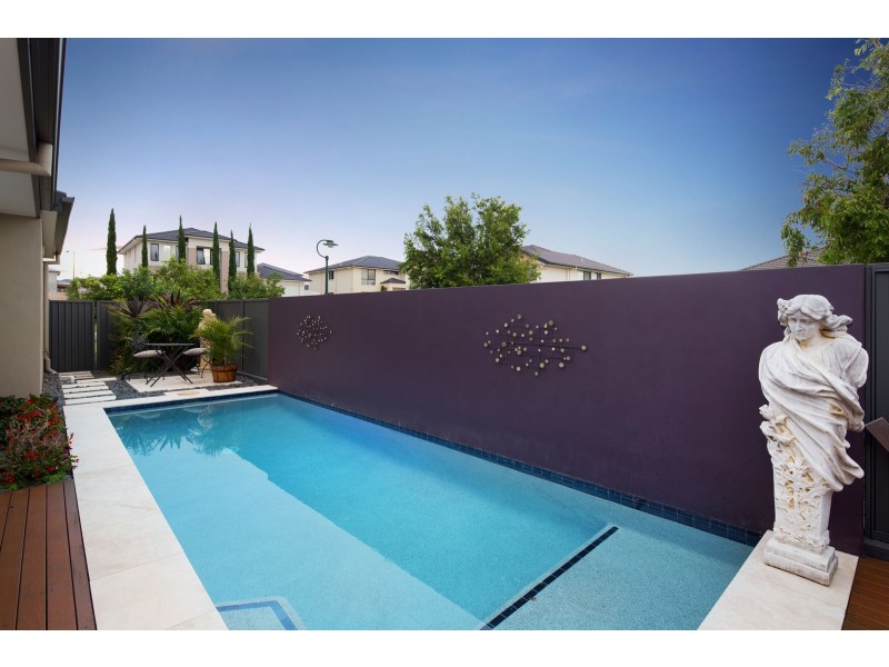 4 Leo Place, Bridgeman Downs QLD 4035