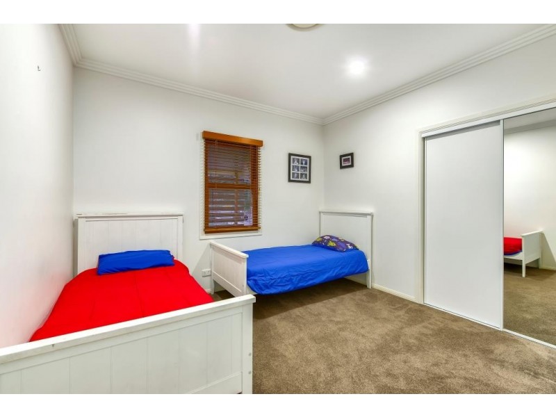 42 Haig Road, Milton QLD 4064