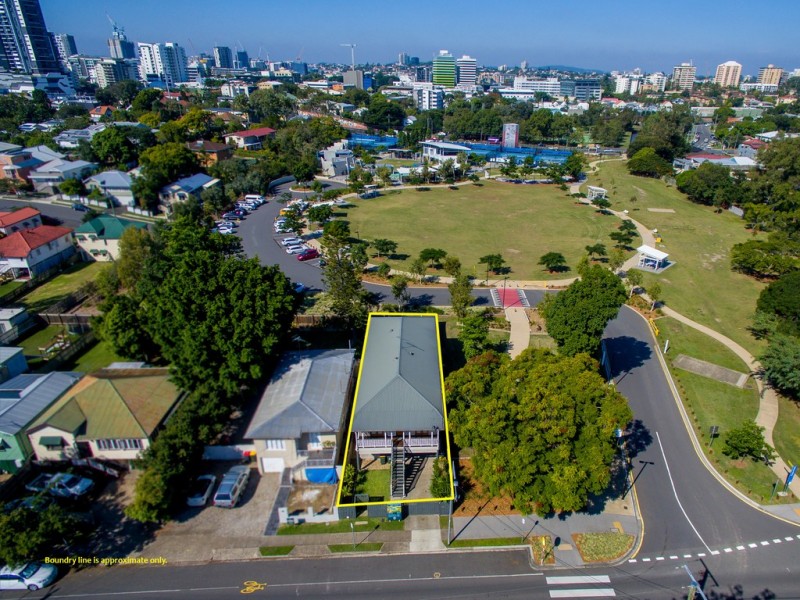 42 Haig Road, Milton QLD 4064