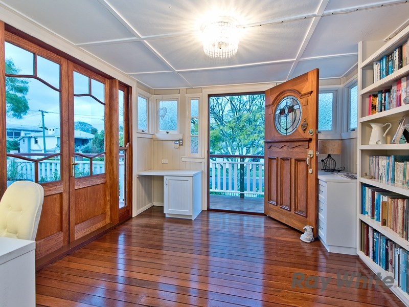 9 Maggs Street, Wavell Heights QLD 4012