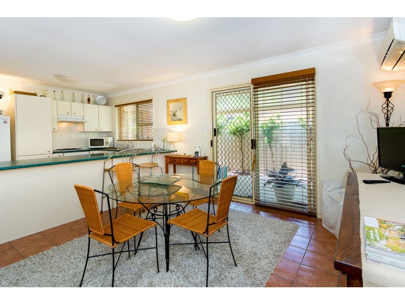 7 Cambridge Crescent, Fitzgibbon QLD 4018