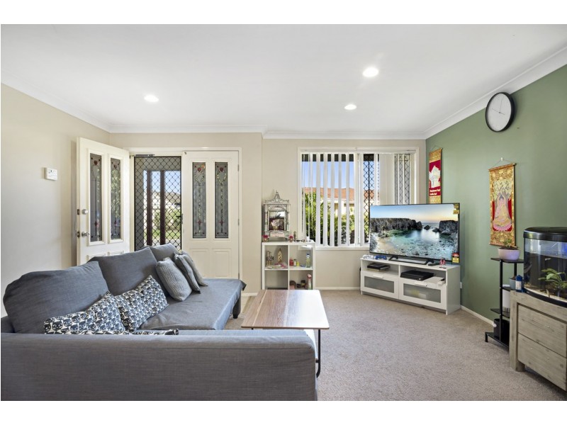 98 Silkyoak Circuit, Fitzgibbon QLD 4018