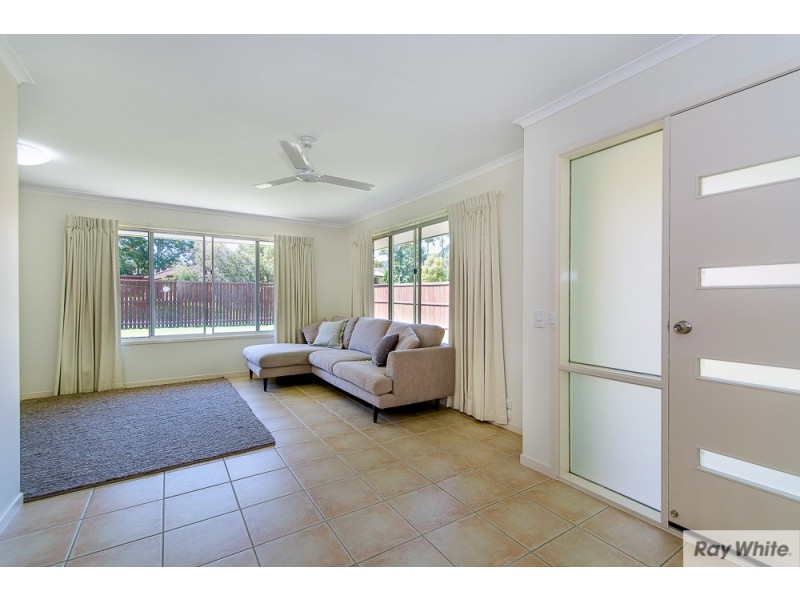 12 Eyre Avenue, Petrie QLD 4502