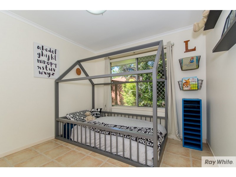 12 Eyre Avenue, Petrie QLD 4502