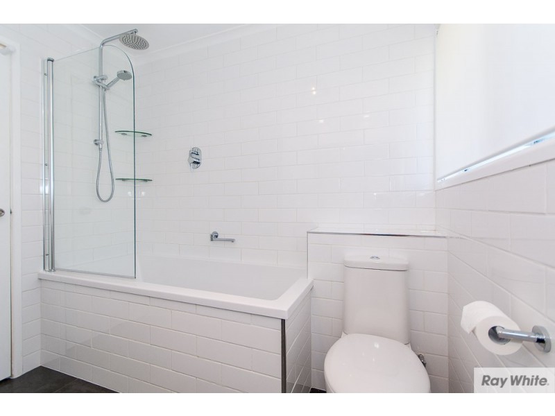 12 Eyre Avenue, Petrie QLD 4502