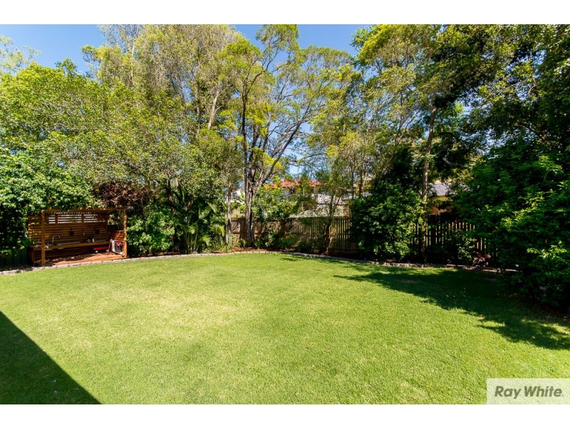 12 Eyre Avenue, Petrie QLD 4502