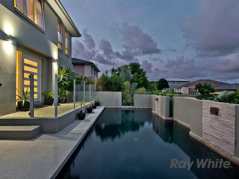 33 Overlea Street, Nudgee QLD 4014