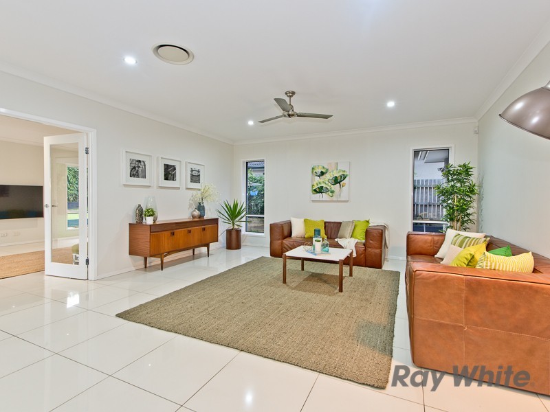 33 Overlea Street, Nudgee QLD 4014