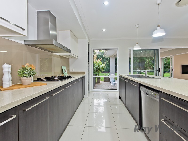 33 Overlea Street, Nudgee QLD 4014