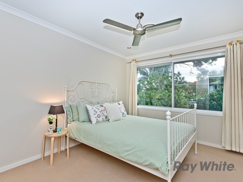 33 Overlea Street, Nudgee QLD 4014