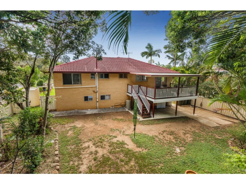 25 Fairlane Street, Chermside West QLD 4032