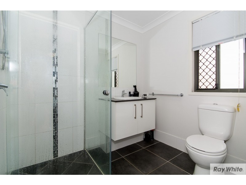 5 Montebello Parkway, Fitzgibbon QLD 4018