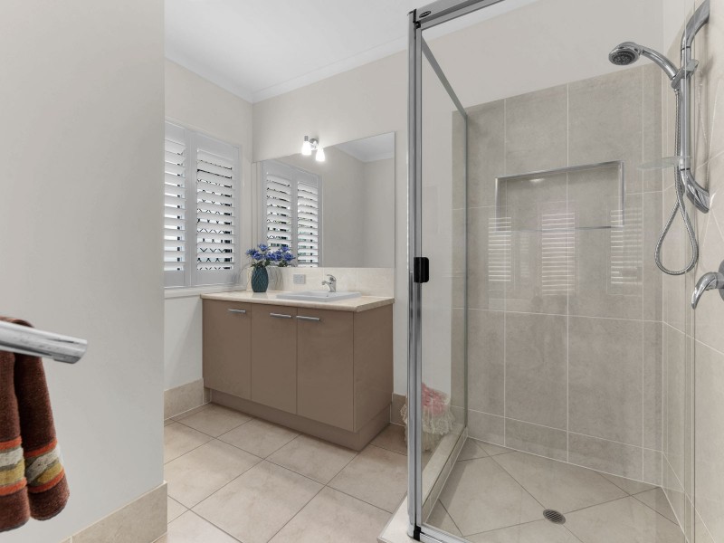 3 Dress Circle Court, Bridgeman Downs QLD 4035