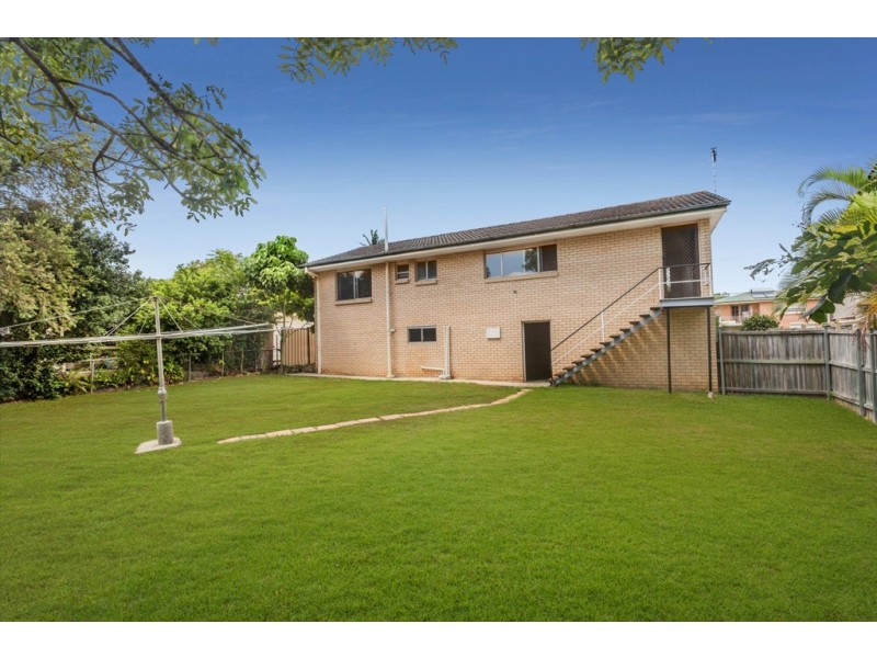 12 Cuthbert Street, Albany Creek QLD 4035