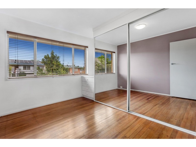 12 Cuthbert Street, Albany Creek QLD 4035