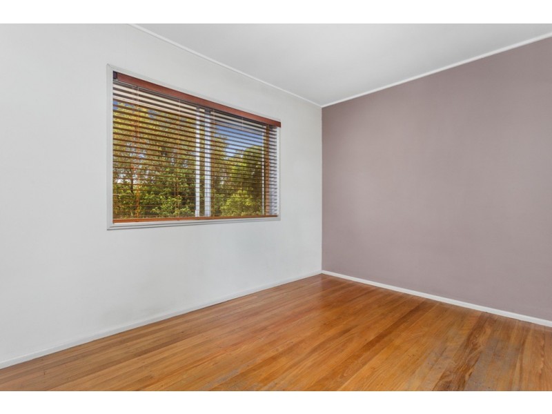 12 Cuthbert Street, Albany Creek QLD 4035
