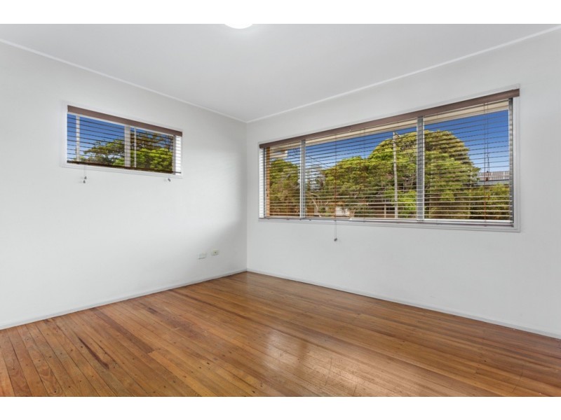 12 Cuthbert Street, Albany Creek QLD 4035