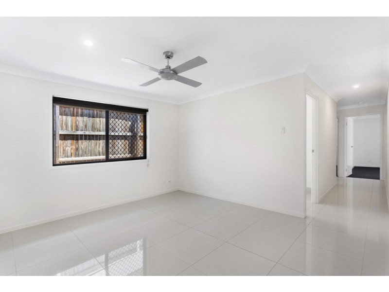 4 Honour Place, Bridgeman Downs QLD 4035