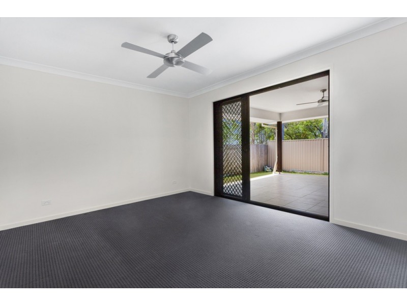 4 Honour Place, Bridgeman Downs QLD 4035