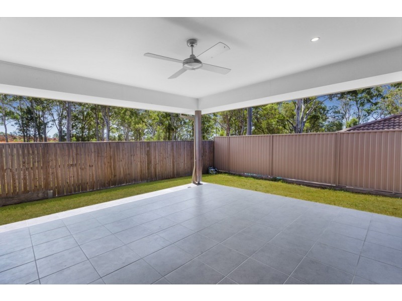 4 Honour Place, Bridgeman Downs QLD 4035