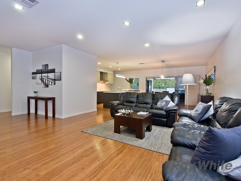 49 Larwill Avenue, Northgate QLD 4013