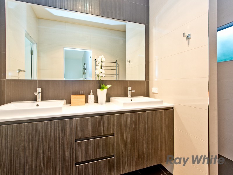 49 Larwill Avenue, Northgate QLD 4013